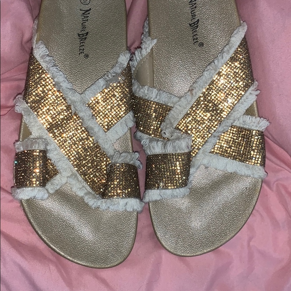 Very Cute Shimmery Sandals 😍